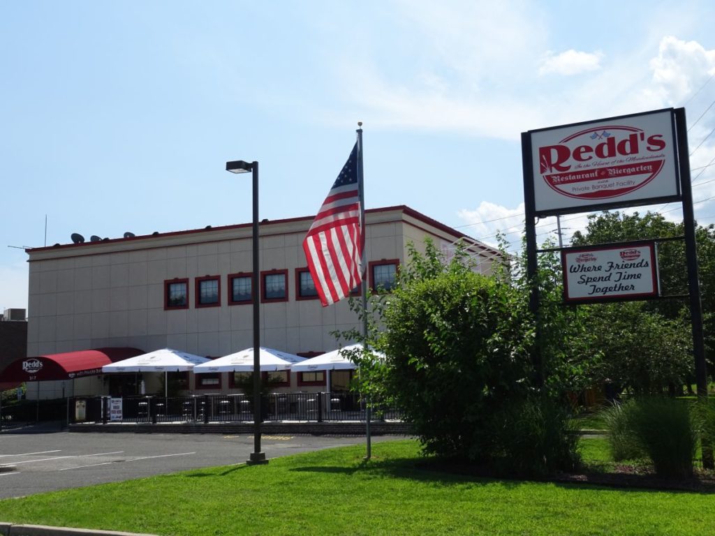 Metlife Parking at Redd's – Redds Restaurant & Biergarten